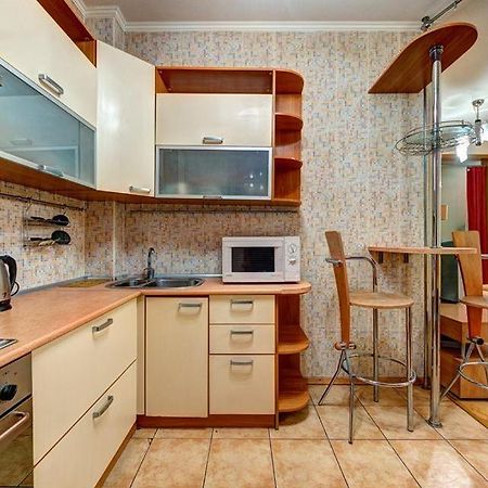 Apartments On Shota Rustaveli Kyiv Exterior photo